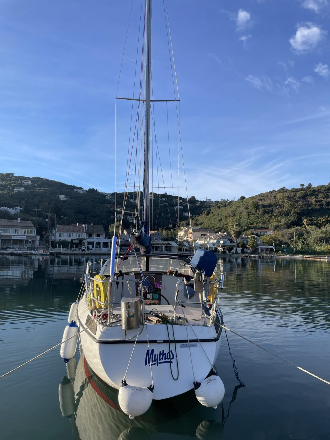 CHANTIER ET CROISIÈRE MYTHOS